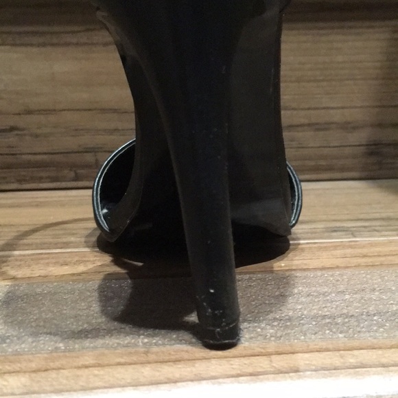 Call it Spring Black Pointed Toe Heels Size 6 - Picture 6 of 8